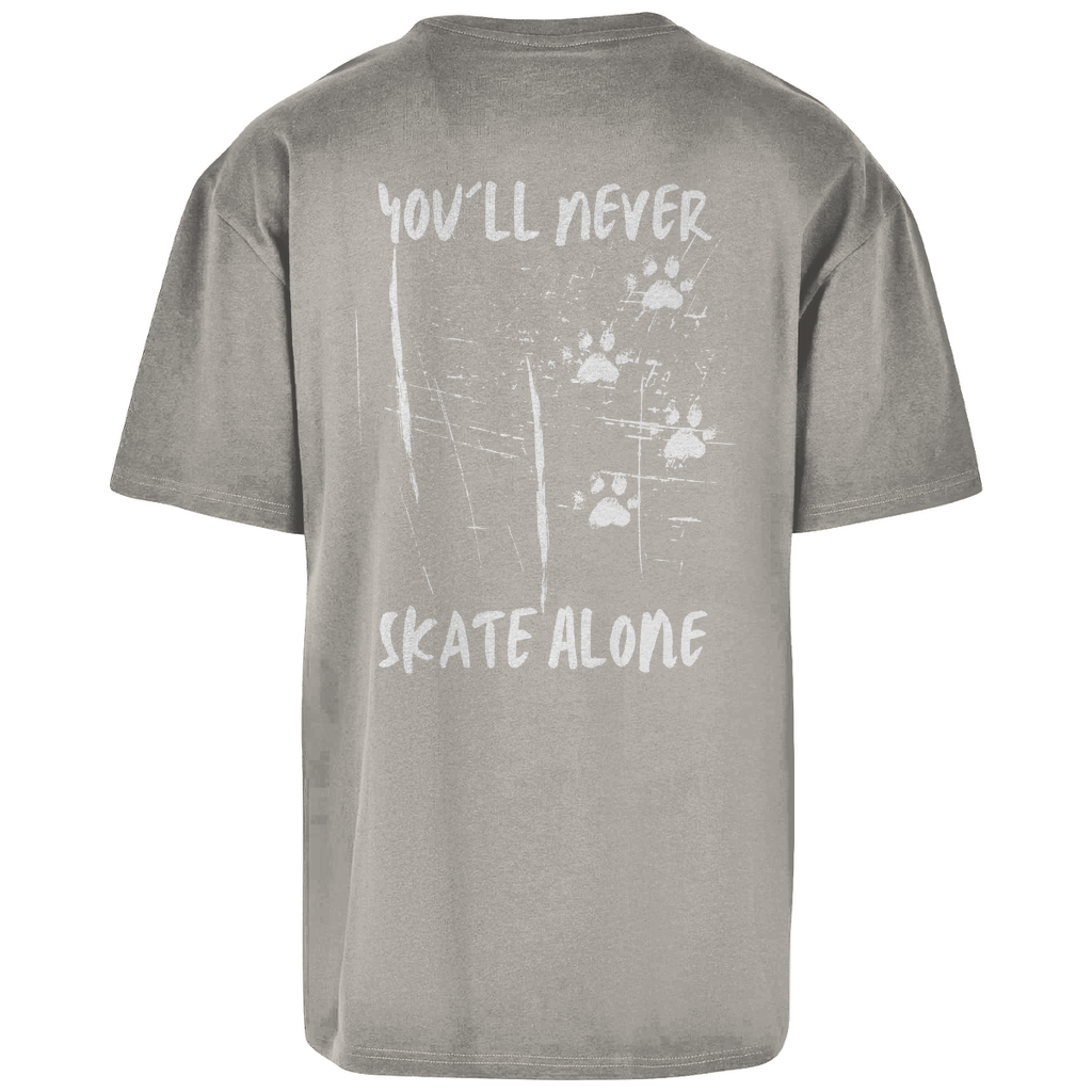Oversize T-Shirt NEVER SKATE ALONE DOG (back)